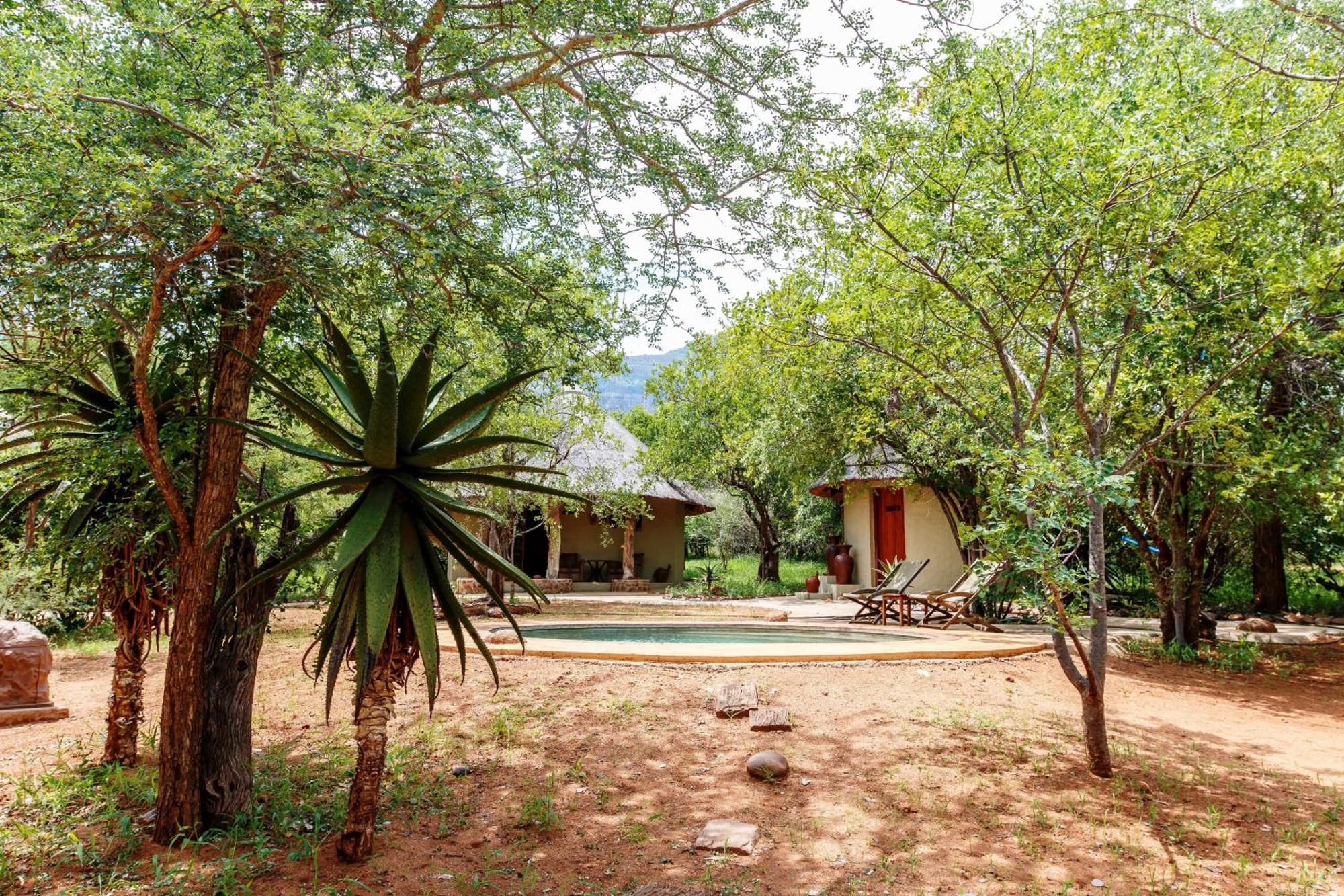 Shikwari Suites Hoedspruit Bagian luar foto